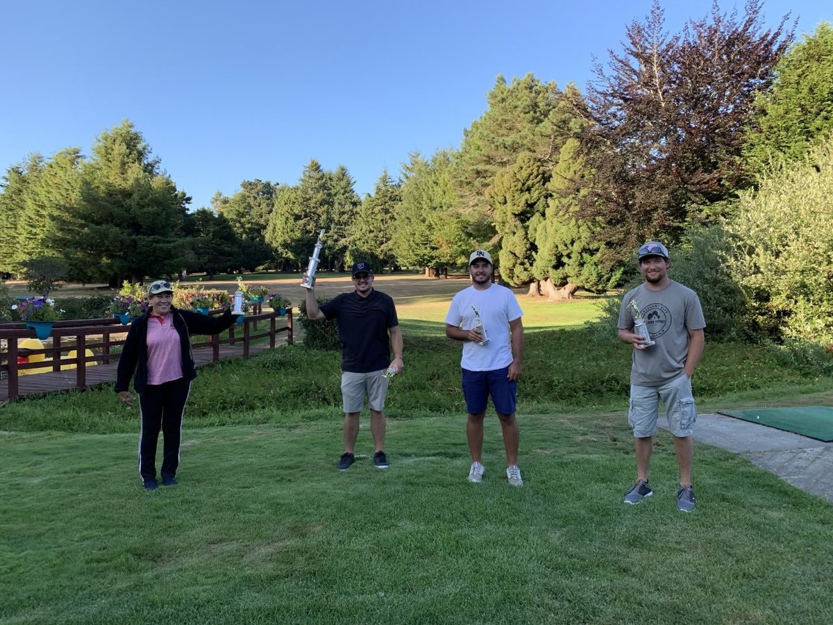 Twilight Golf League celebrates winners at season wrap up