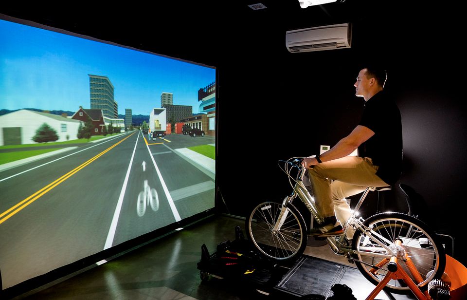 Bicycle rolling-stop laws don’t lead to unsafe behavior, research shows
