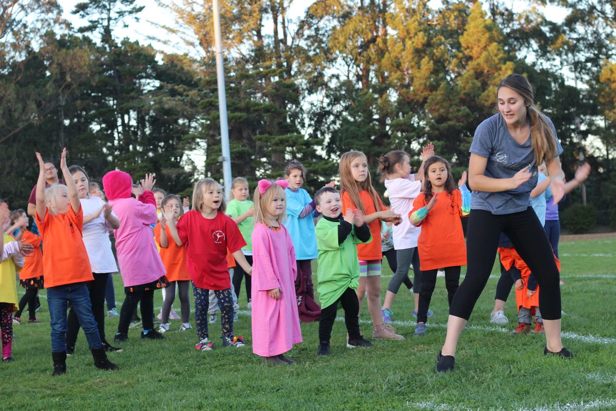 Drill team dances through Del Norte with clinics