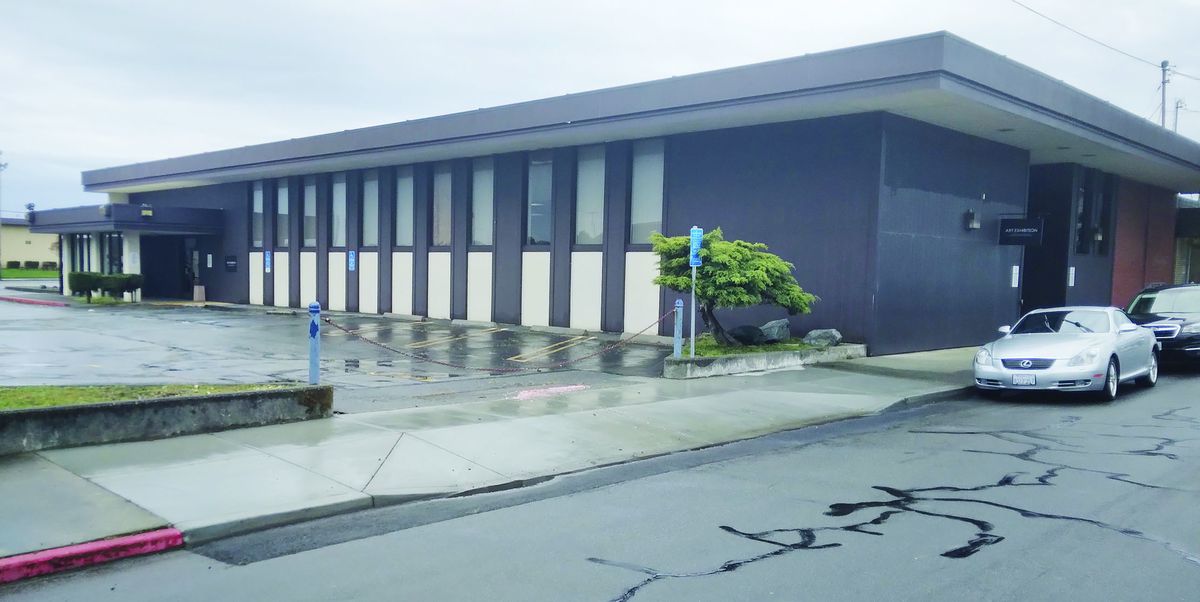 Public sees future city hall
