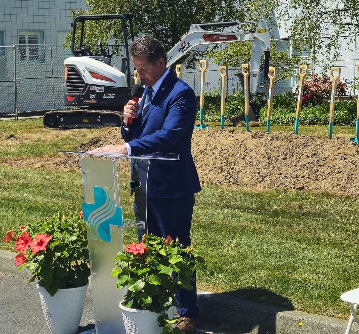 Sutter breaks ground on new unit to those in behavioral health crisis