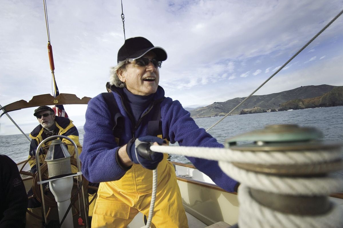 Coast Guard promotes official boating safety app for PNW mariners