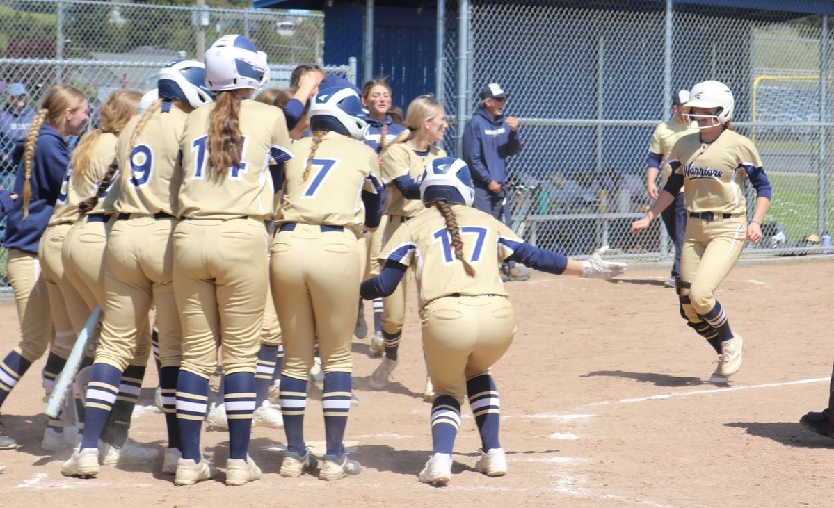 Del Norte girls keep title hopes on track with doubleheader split at Fortuna
