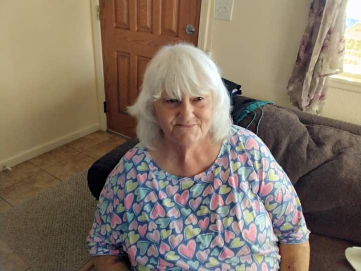 Linda Lucille Roberts