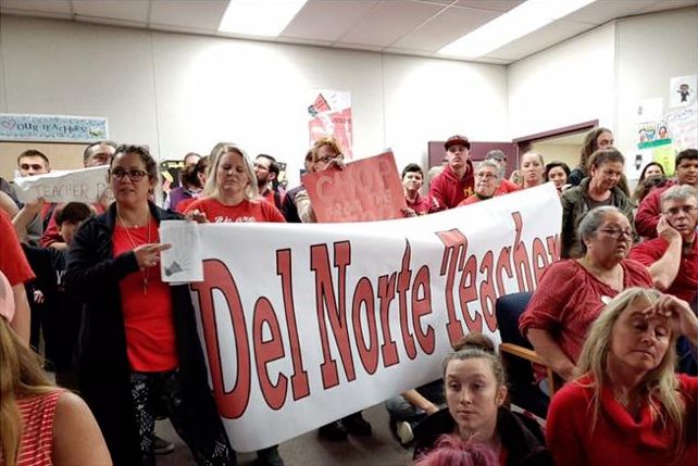 Factfinder’s report offers olive branch in teacher negotiations