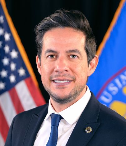 Column: Hispanics and Immigrants at the forefront of Historic small business boom
