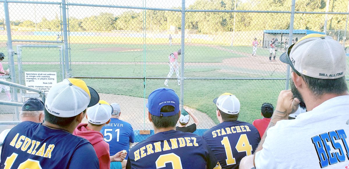 Wyoming edges out Del Norte 13-12 in regional