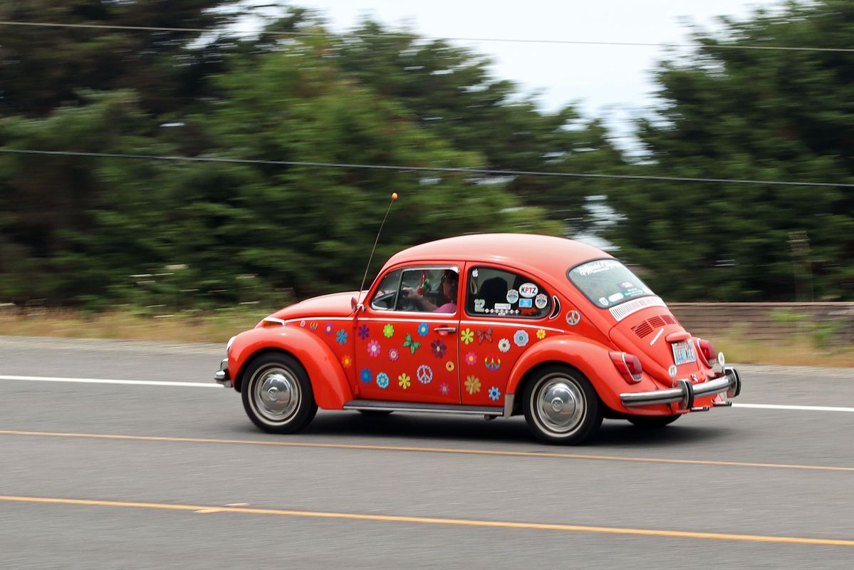 A ‘Dub invasion’: Volkswagens storm through Crescent City