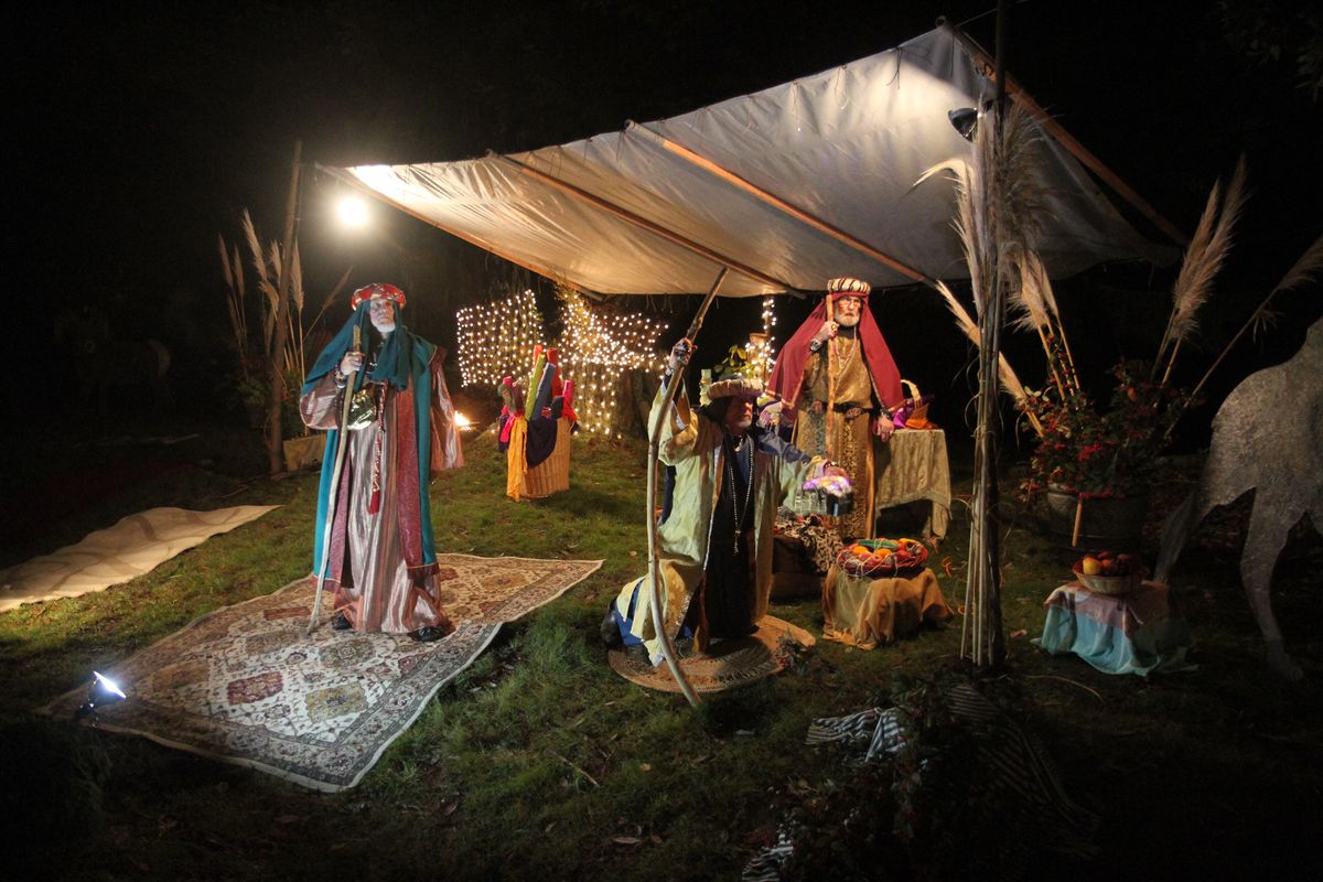 Calvary Chapel welcomes travelers to live Nativity