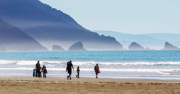 Smith River Alliance seeks volunteers for Coastal Cleanup