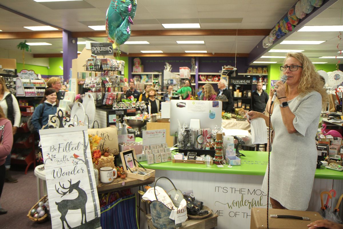 Longtime business owners announce closure, new opportunity