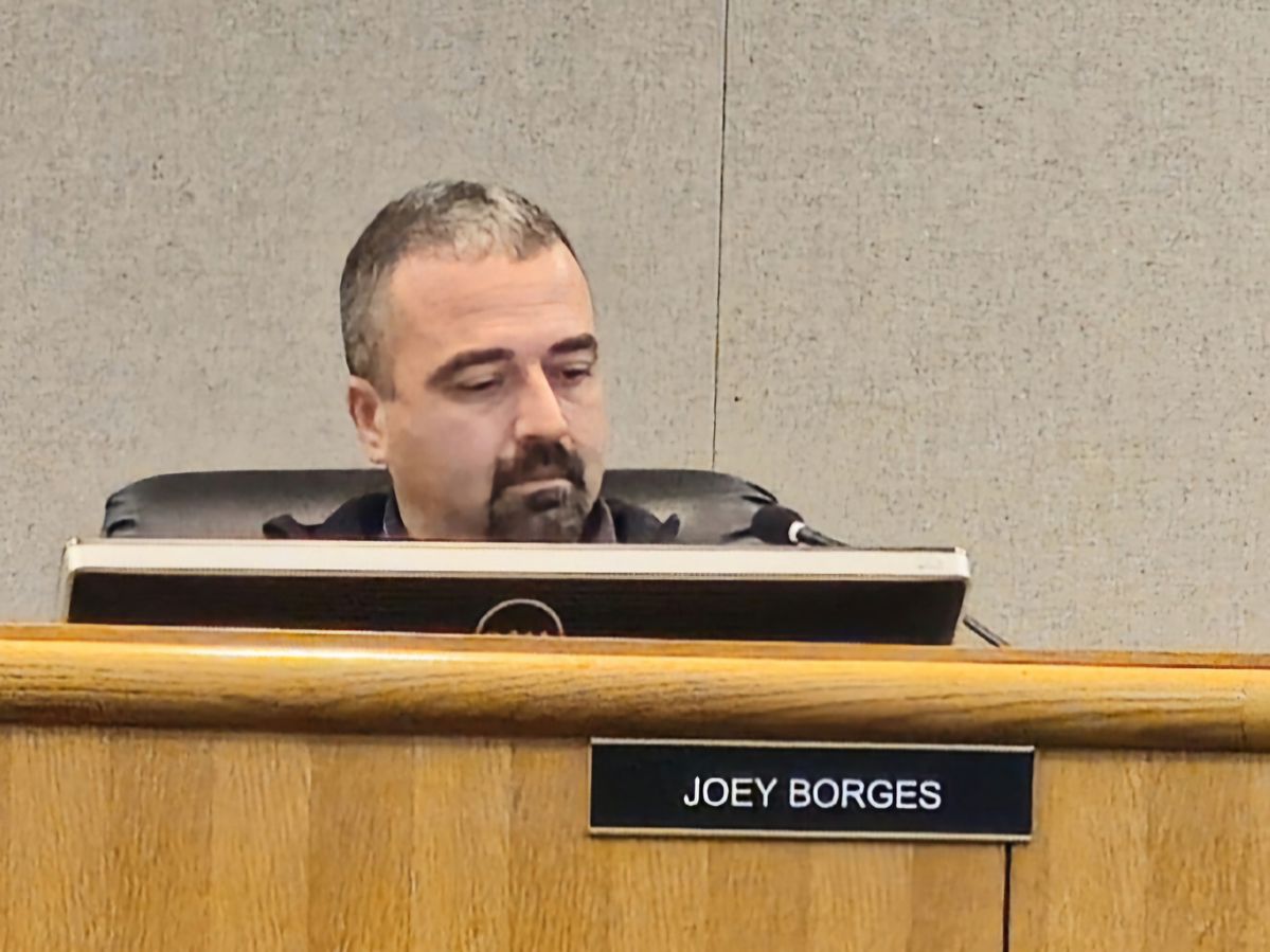 Supervisors Elect New Chairman