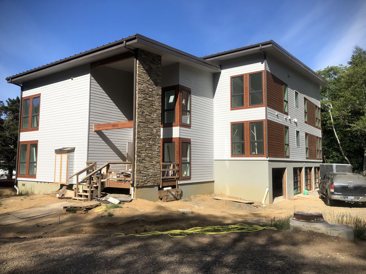 Builders, agencies work on housing