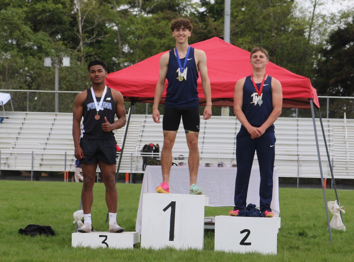 Hanks leads Warriors to team championship at H-DNL track championships