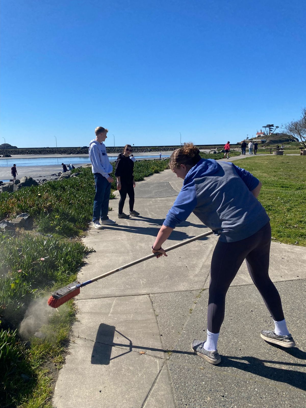 Pride in Community Clean-up of BBQ Pits, Howe Drive