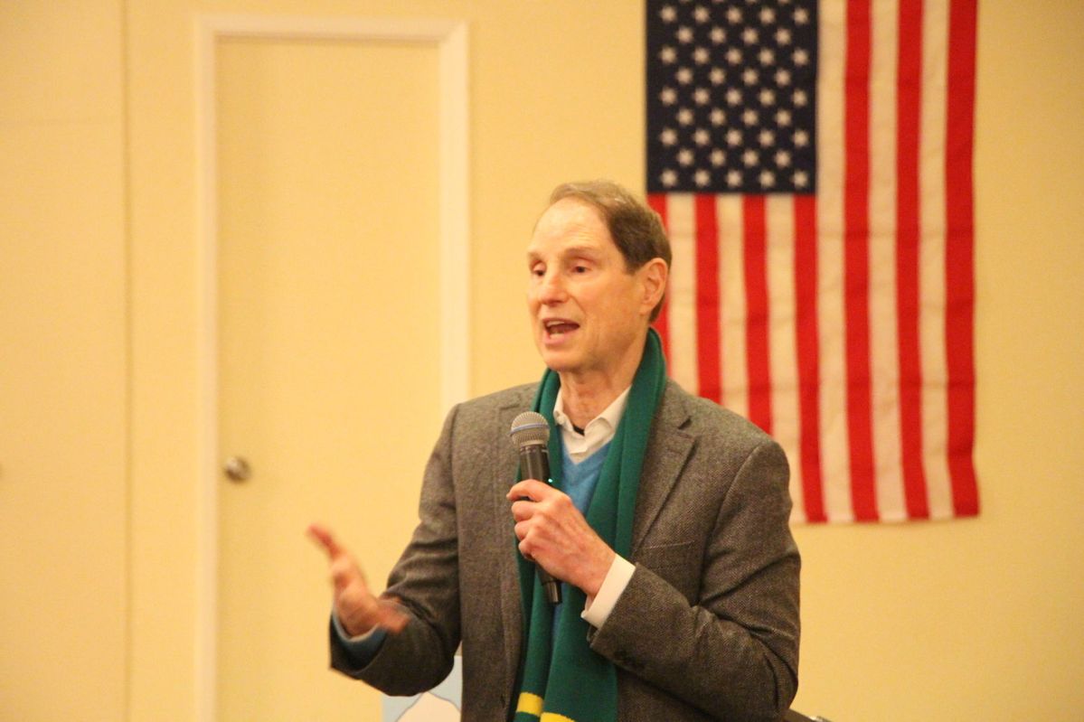 Wyden, Schumer, Booker introduce Cannabis Administration and Opportunity Act