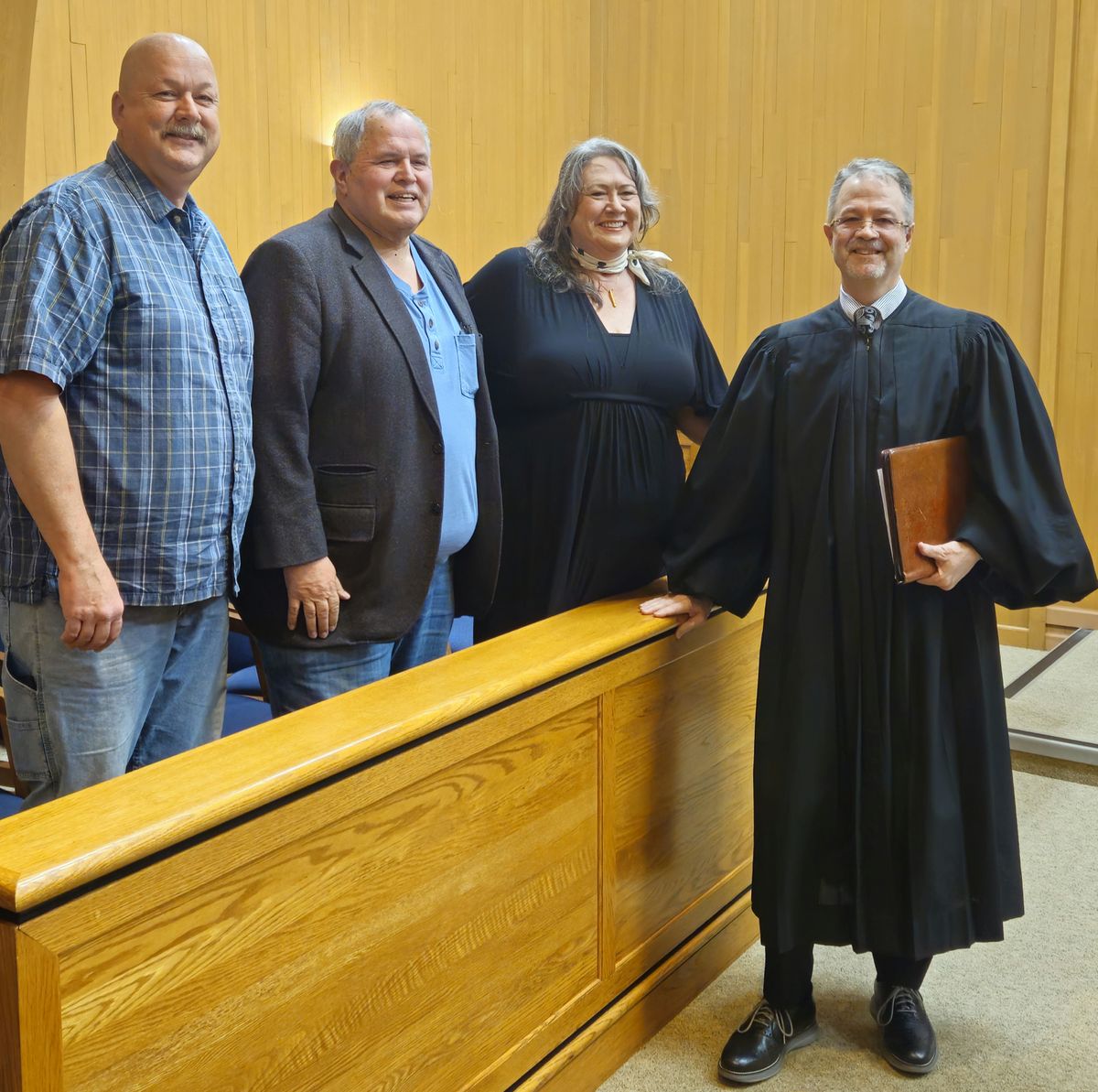 Supervisors Take their Oaths