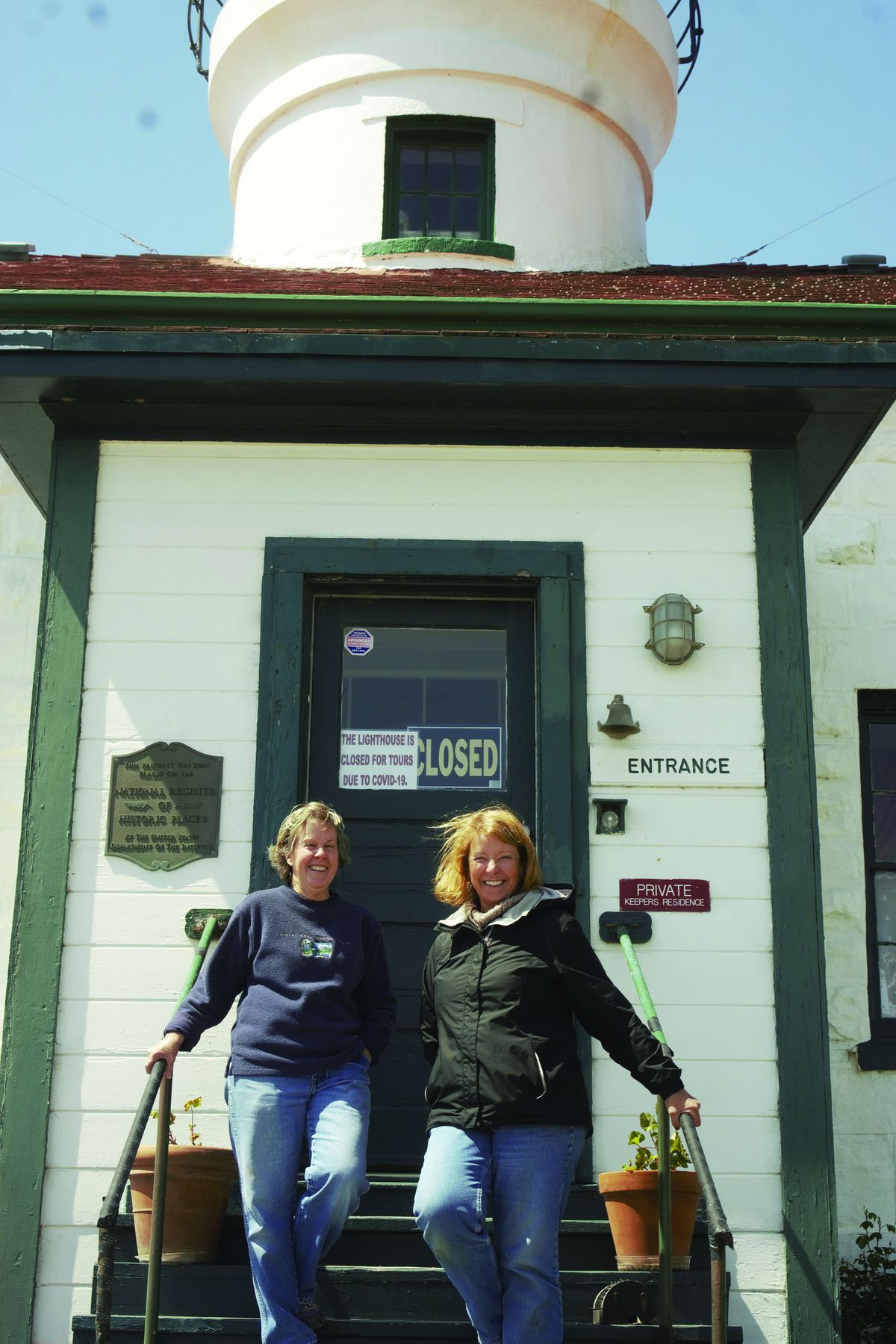 Volunteers live it up as lighthouse keepers