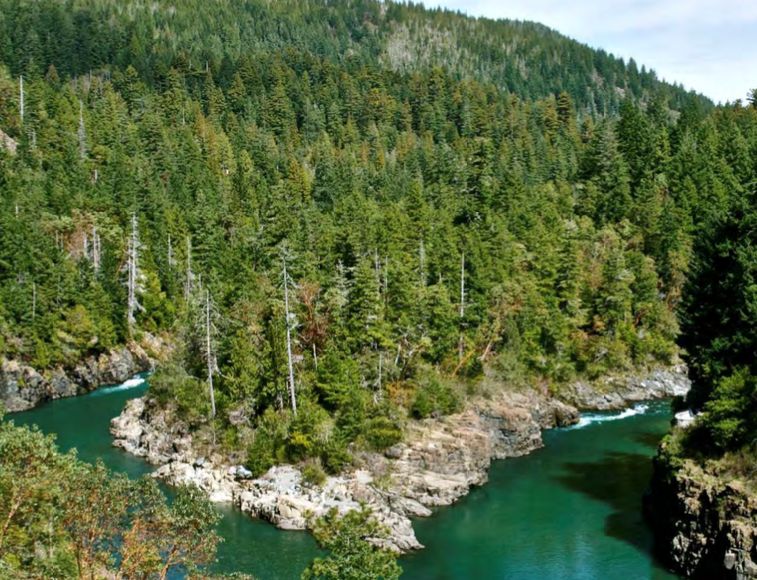 Huffman, Hoyle introduce bill to expand Smith River National Recreation Area into SW Oregon