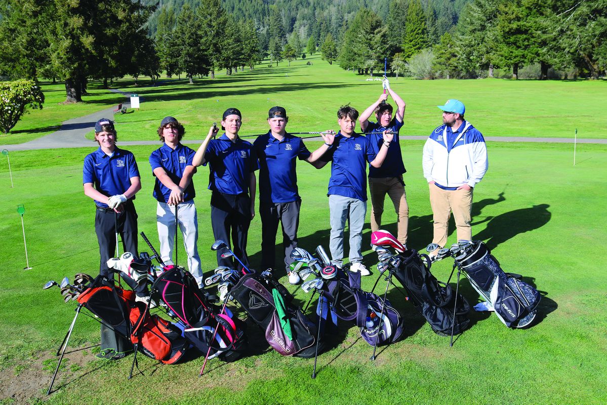 Del Norte golf team hosts tourney