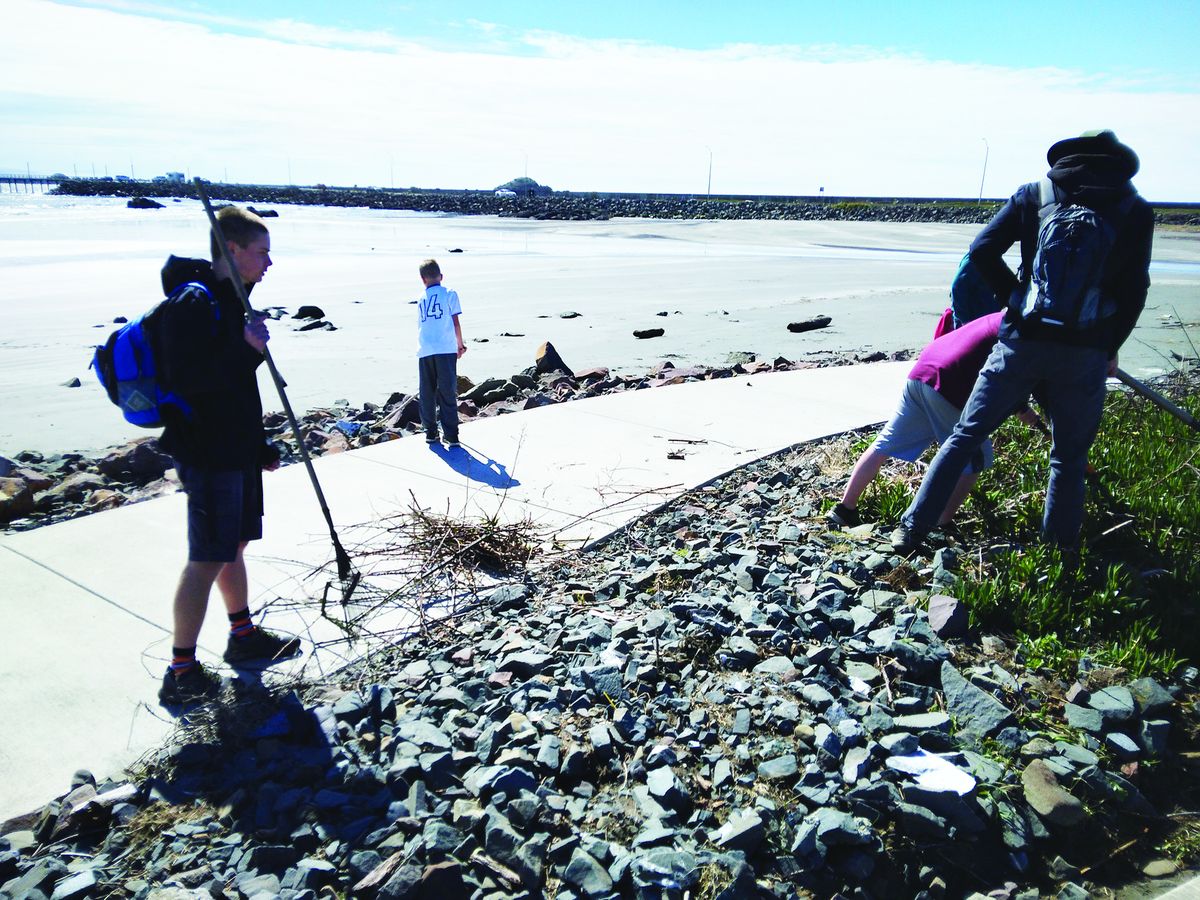 Youth in Service help clean up Beachfront Park