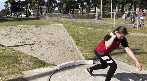 Redwood track turns in superstar performances