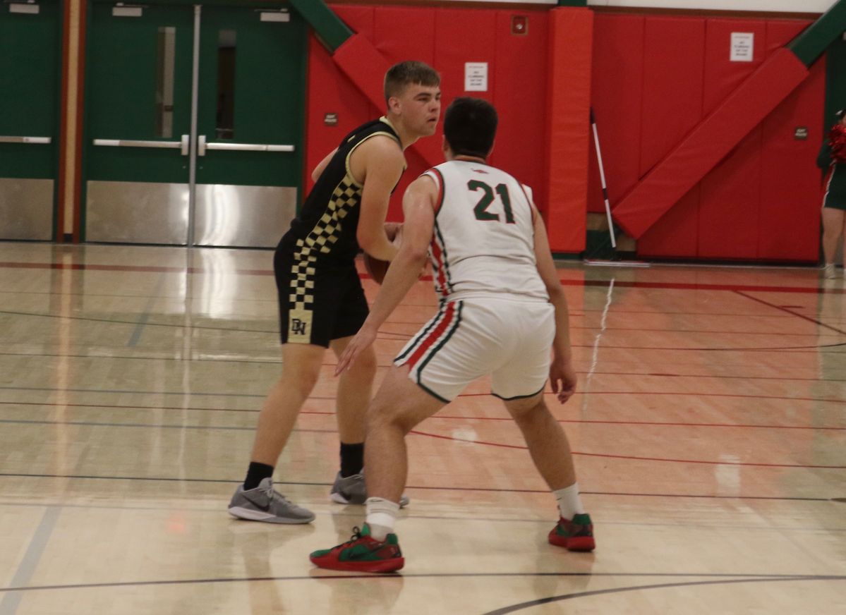 Del Norte seniors receive all-league recognition in basketball