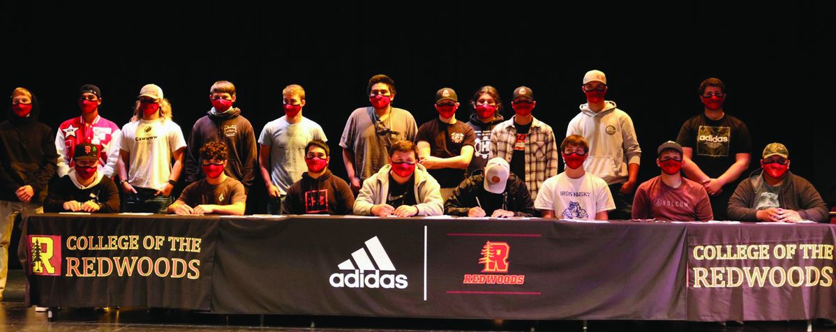 Del Norte players among the first to commit to play football at CR
