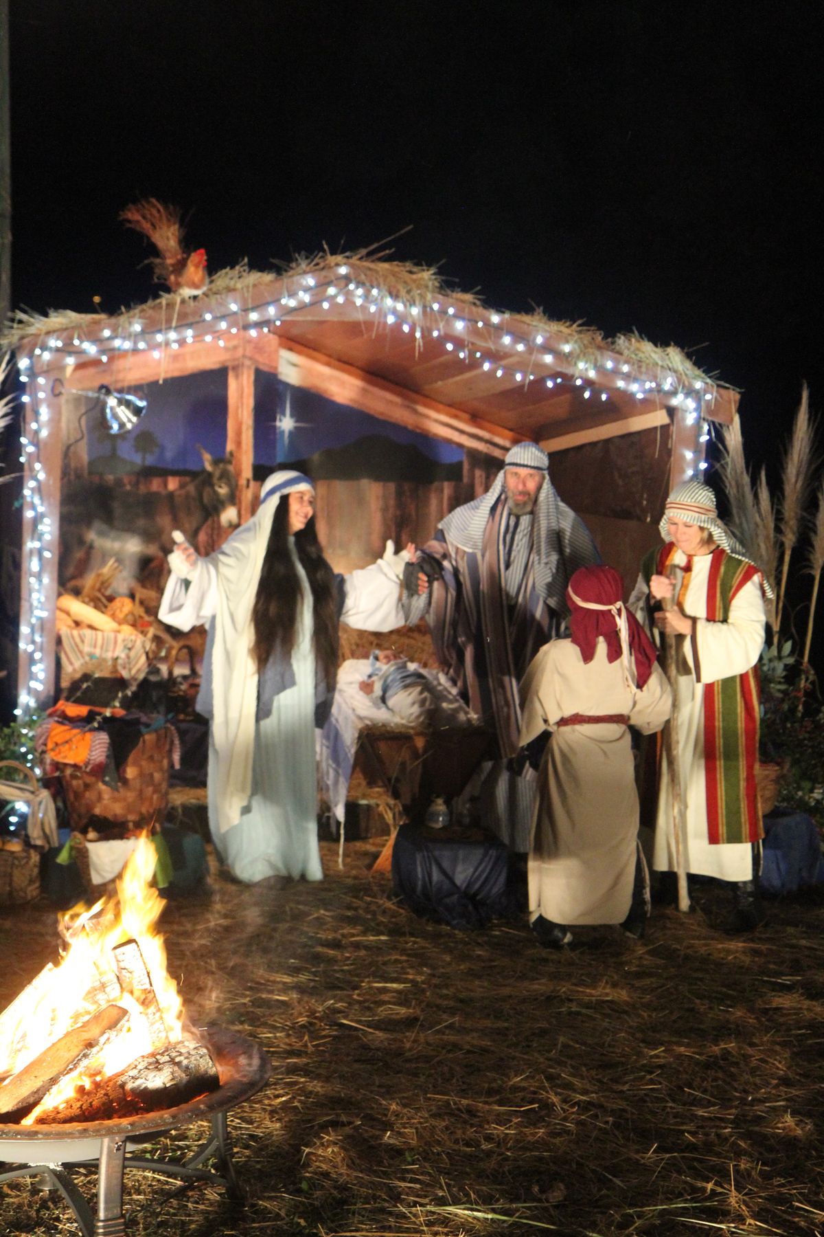 Calvary Chapel welcomes travelers to live Nativity
