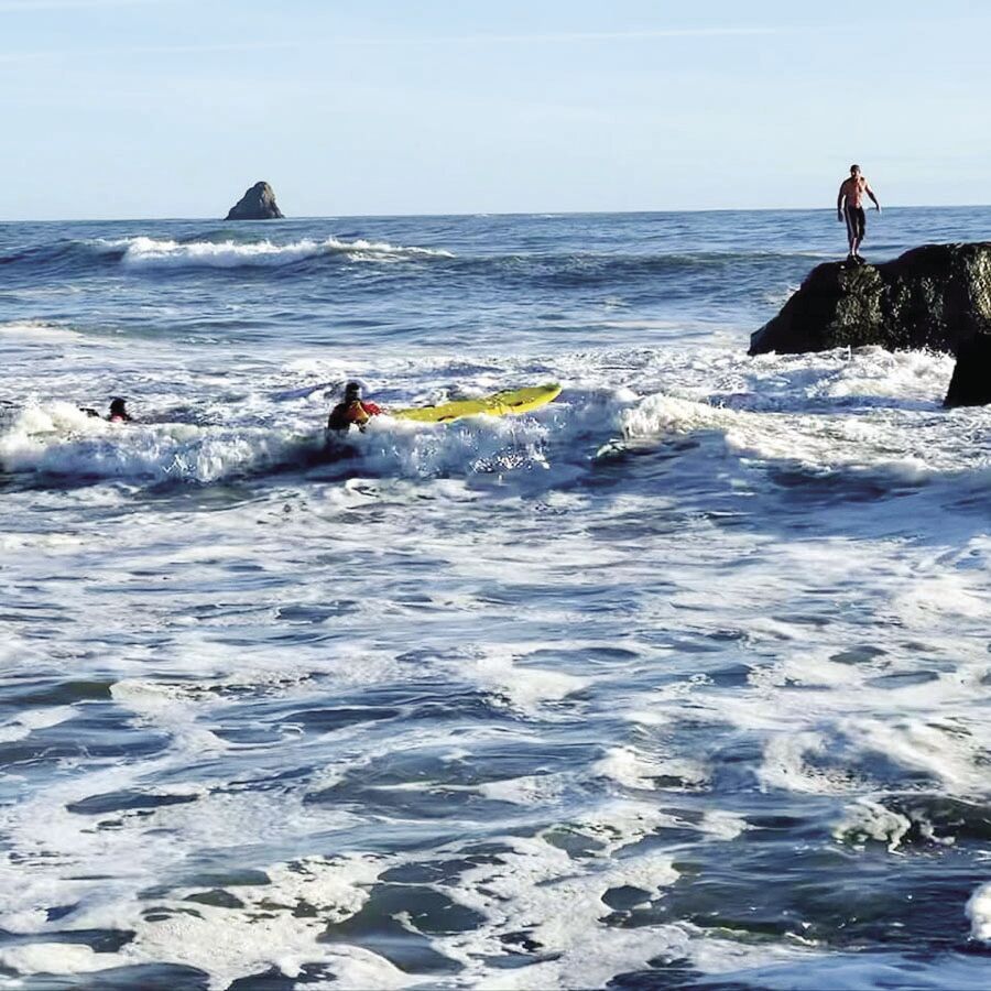 DNSO Deputies Conduct Heroic Rescue Near White Rock Resort in Smith River