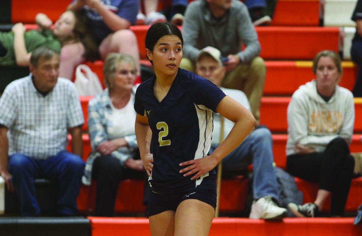 Photos: Curtis named MVP; nine Warriors  receive all-league volleyball recognition