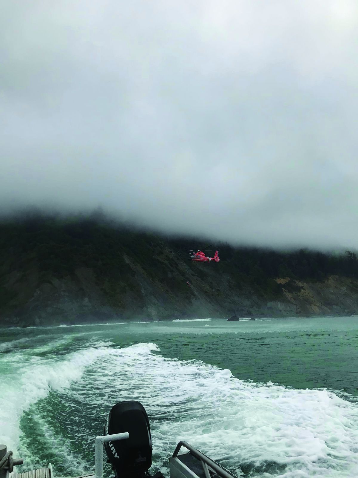 Sheriff’s office helps rescue people on capsized boat