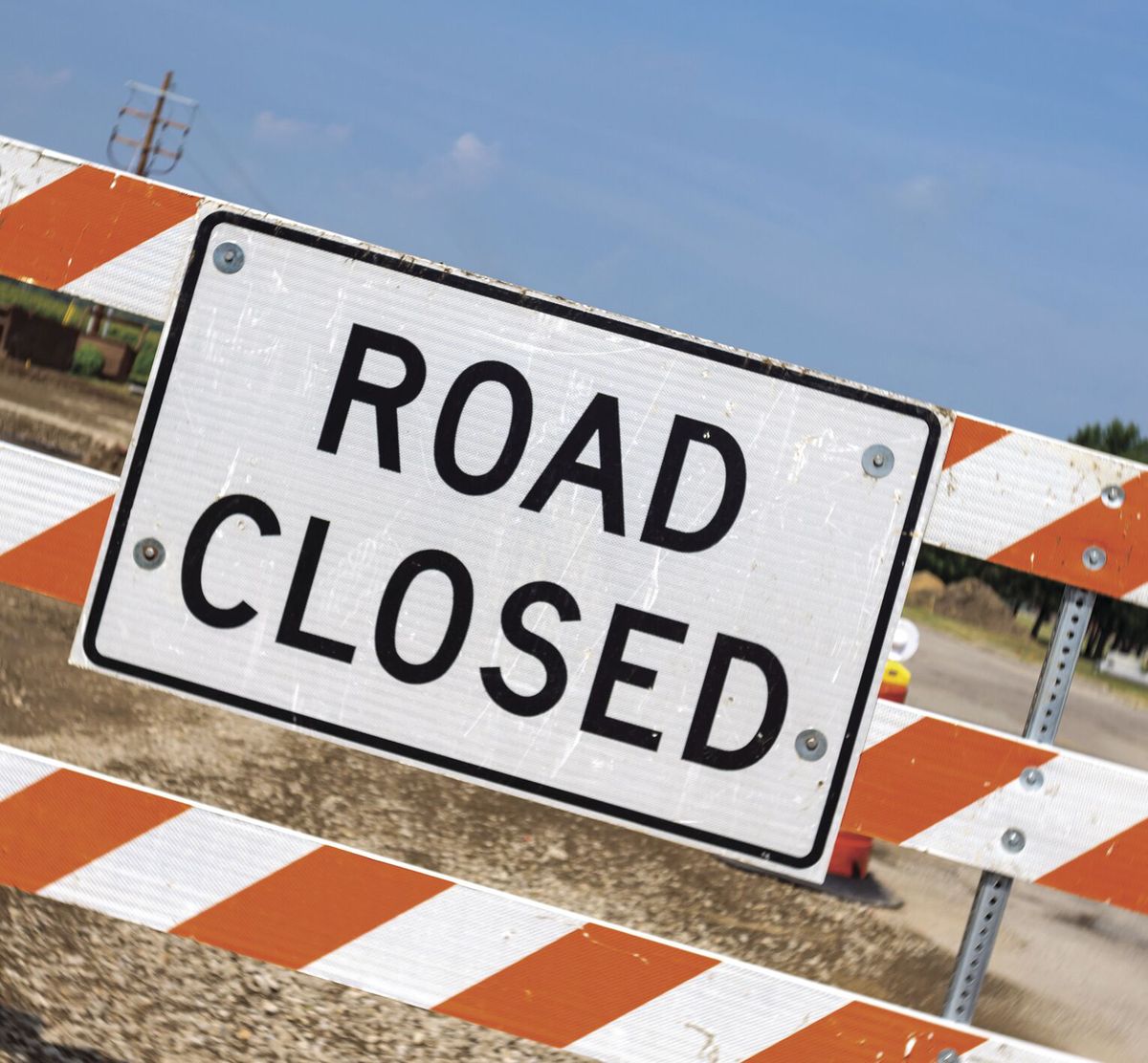 Highway 199 closed due to wildfire