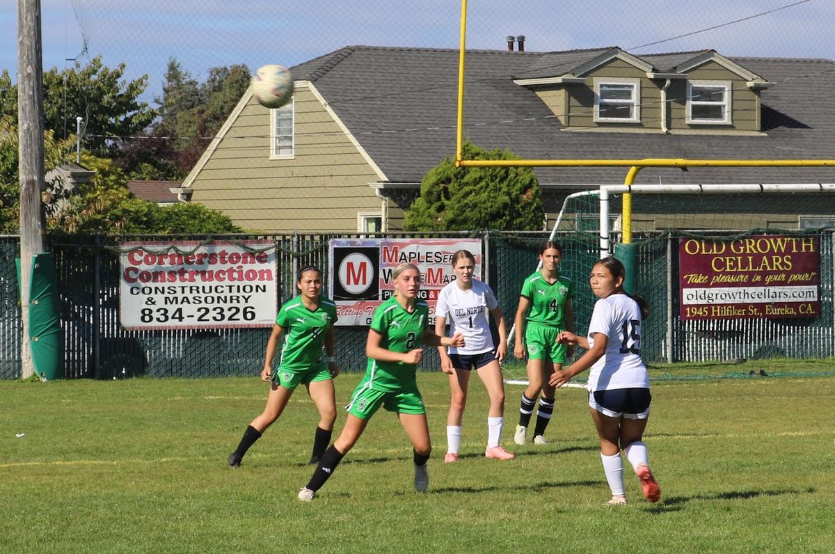 Del Norte girls hungry to repeat as Little 4 champions
